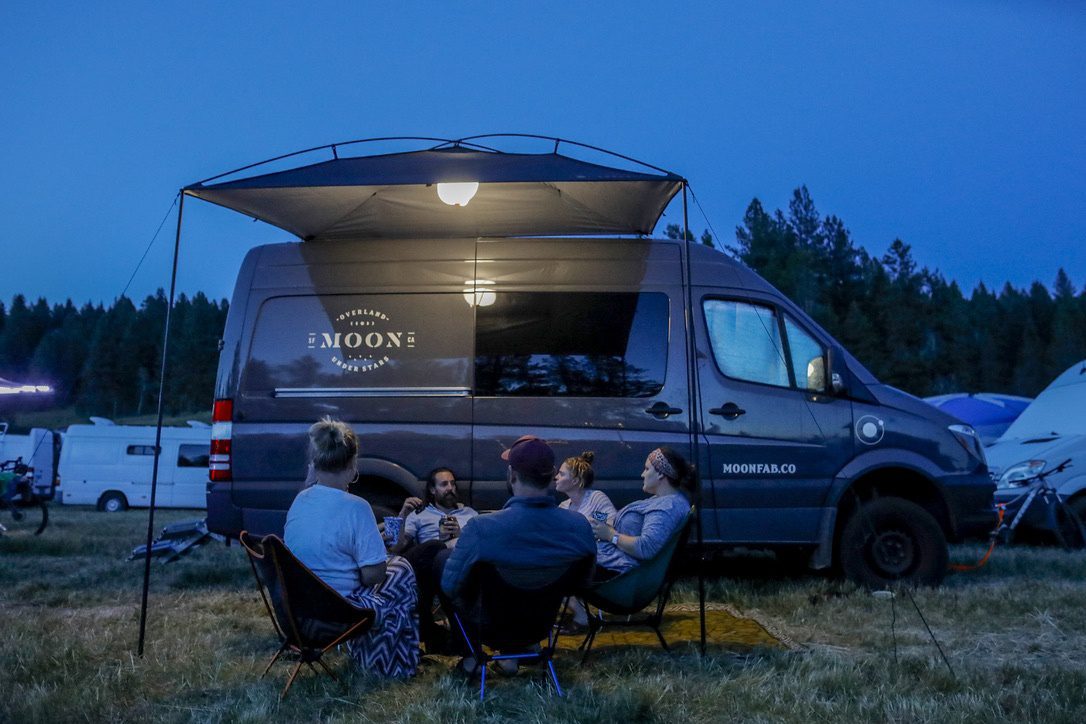 MoonShade Portable Awning – Great Minimalist Lightweight Protection