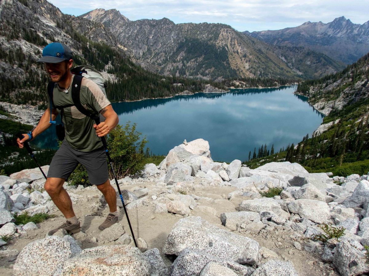 Black Diamond Carbon Z Trekking poles – Lighter is Better