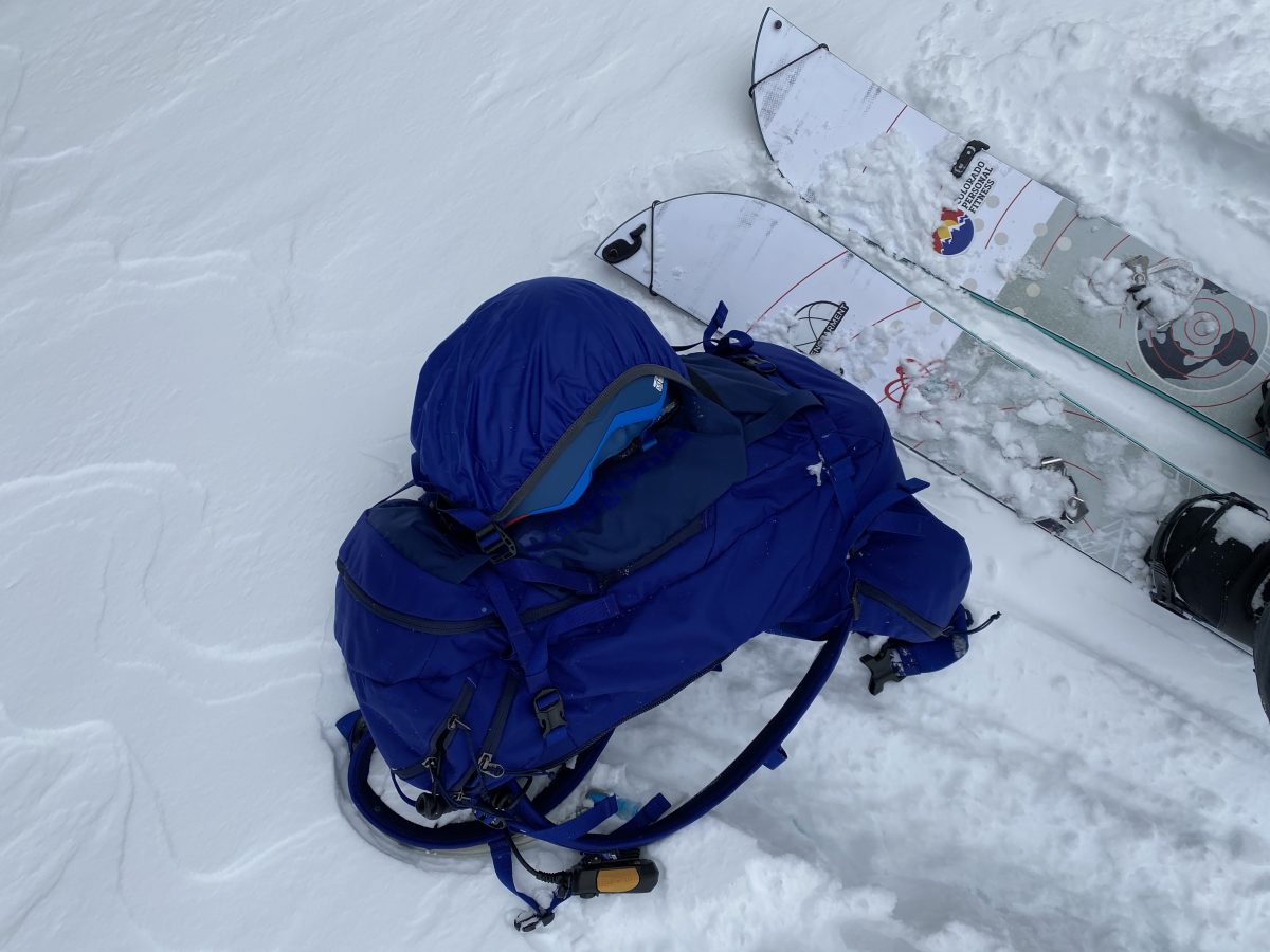 Patagonia SnowDrifter Pack 30L – Easy To Use Backcountry Ski and Splitboard Backpack