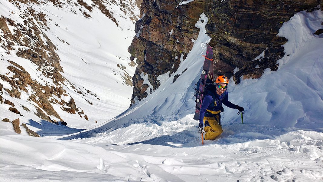 Flylow Tannen Bibs – Thumbs Up from the Gear Destroyer