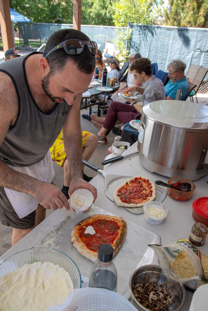 Solo Stove Pi Pizza Oven Review – Fast and Delicious Pizza in Under 2 Minutes