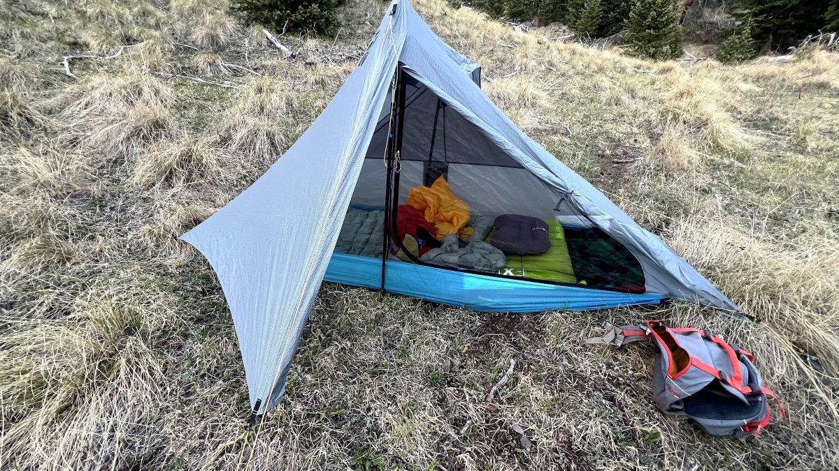 Exped Ultra 6.5R wide fills a 1P tent